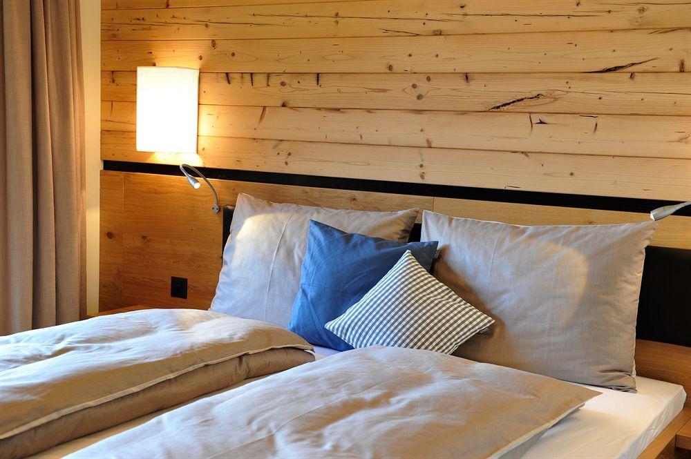 Priva Alpine Lodge Лензерхайде Екстериор снимка