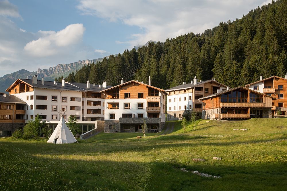 Priva Alpine Lodge Лензерхайде Екстериор снимка